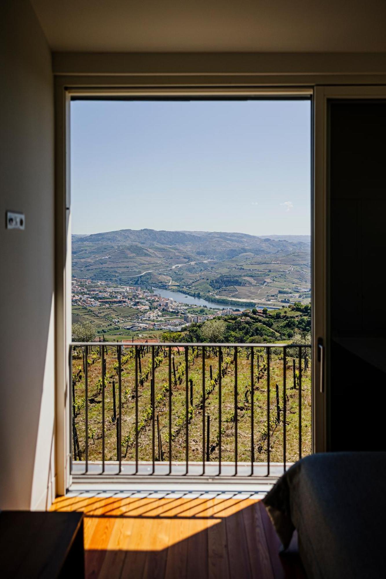 Casa Da Quinta De Santa Cruz - Douro Valley - By Met Peso da Regua Exterior photo